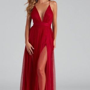 Selling prom dress, only worn once!